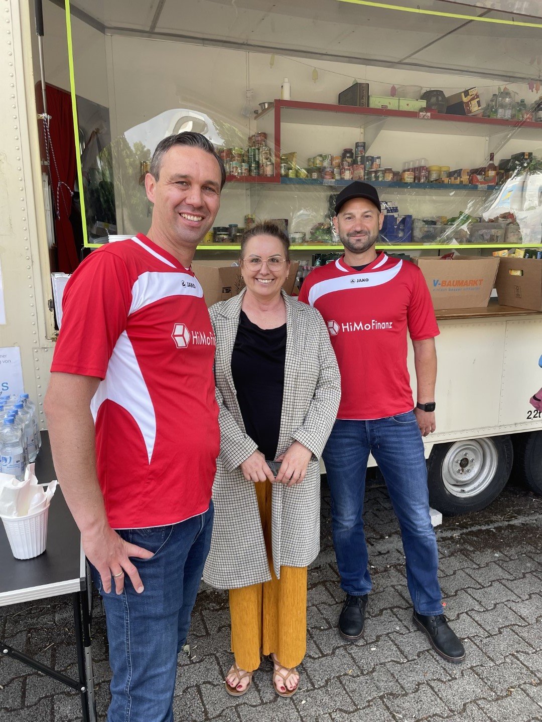 Simon Knops, Angela Holtmann, Waldemar Rempel (mit Kappe)