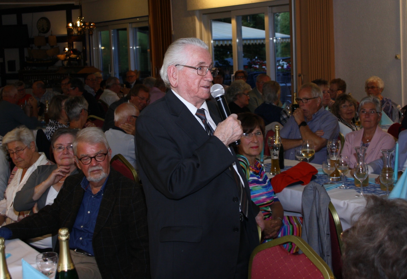 (c) Erich Nießen bei der Veranstaltung 40 Jahre Sport auf dem Deichhaus am 21.09.2019 Erich Nießen bei der Veranstaltung 40 Jahre Sport auf dem Deichhaus am 21.09.2019